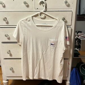 Vineyard vines tee (4th of July/ America themed)